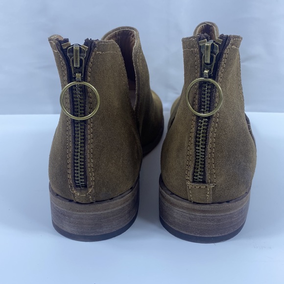 Beek Falcon Suede Ankle Boot NWOB size 10 on shoe, but more like a 12 - Picture 5 of 8